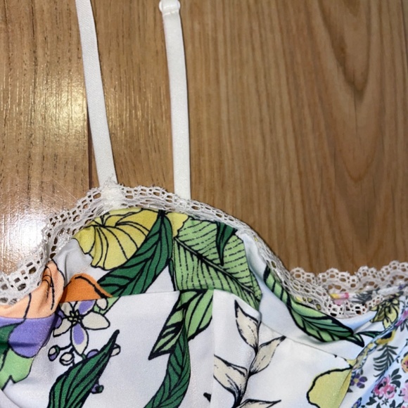 AFRM Liam Bodysuit - Picture 8 of 11